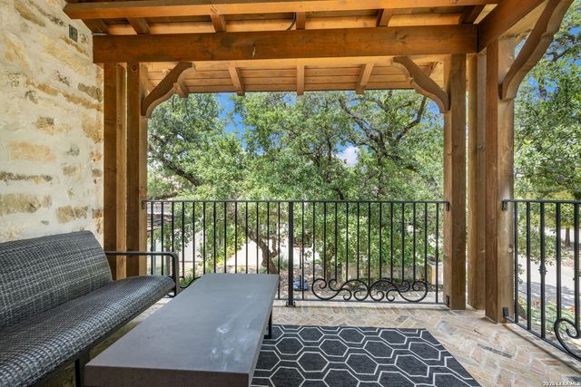 107 Umbria, San Antonio, TX 78230