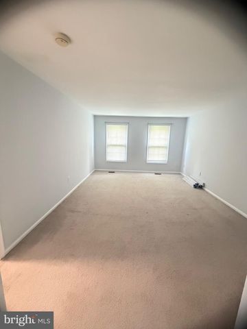 1111 HALESWORTH DR, Rockville, MD 20854