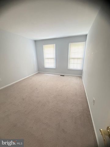 1111 HALESWORTH DR, Rockville, MD 20854
