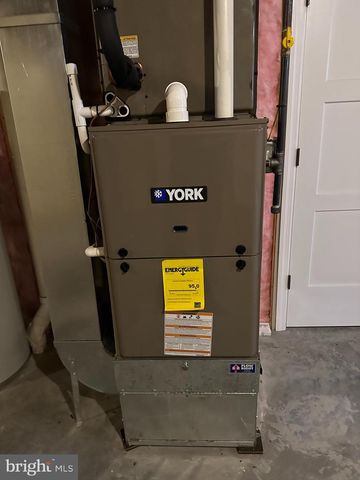 230 REDSTONE TER, Frostburg, MD 21532