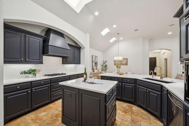 6156 Stapleford Circle, Dallas, TX 75252