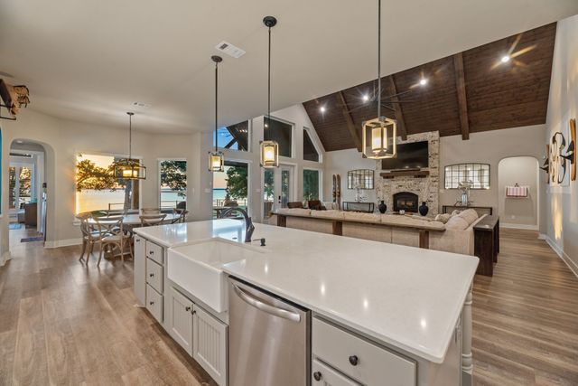 1144 Paradise Cove, Streetman, TX 75859