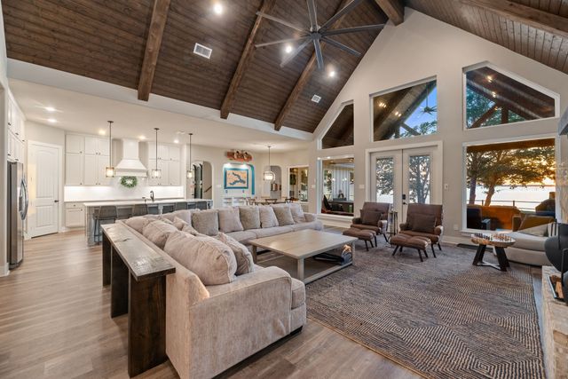 1144 Paradise Cove, Streetman, TX 75859