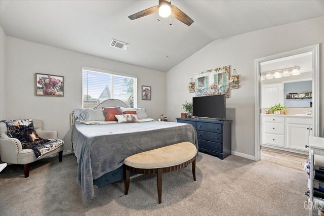 9212 Snowy River Drive, Bakersfield, CA 93311