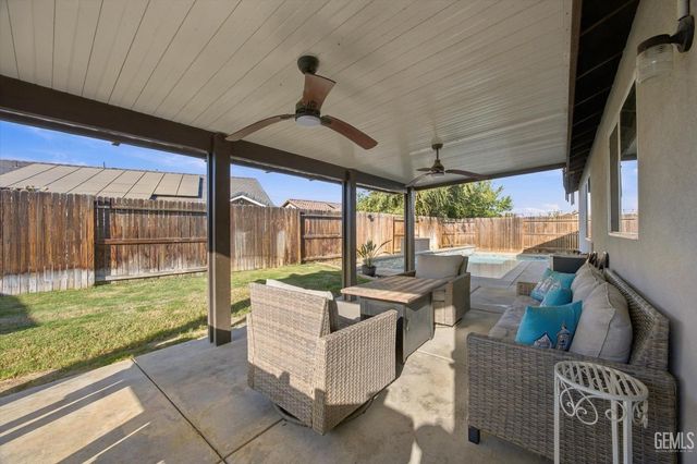9212 Snowy River Drive, Bakersfield, CA 93311