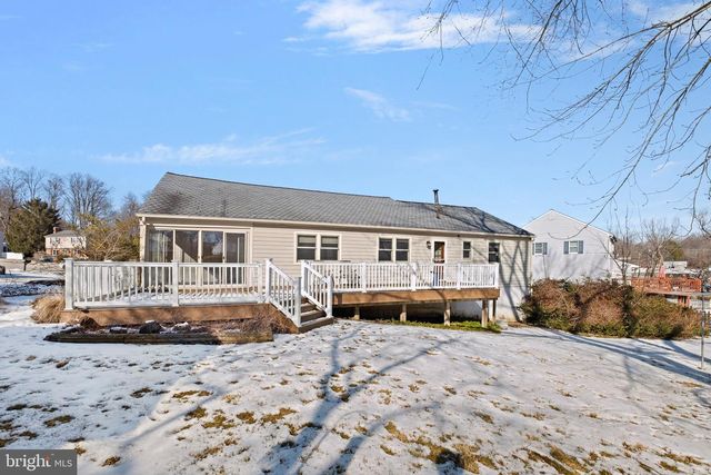 2416 W COLONIAL DR, Upper Chichester, PA 19061