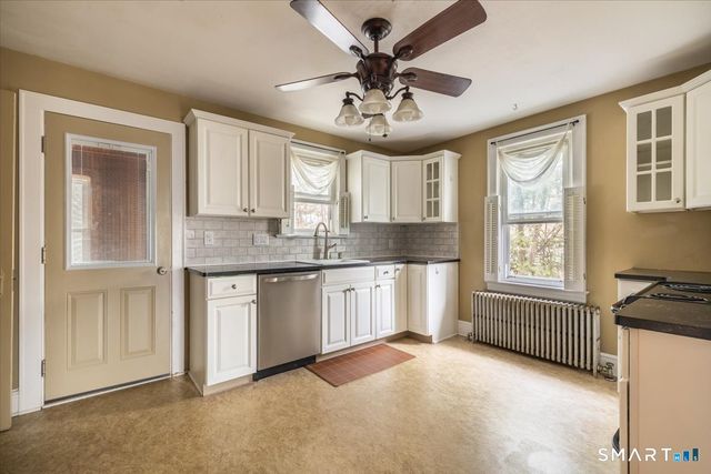 22 Avenue B, Beacon Falls, CT 06403