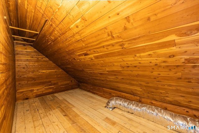 22 Avenue B, Beacon Falls, CT 06403