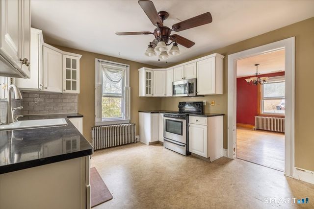 22 Avenue B, Beacon Falls, CT 06403