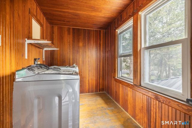 22 Avenue B, Beacon Falls, CT 06403