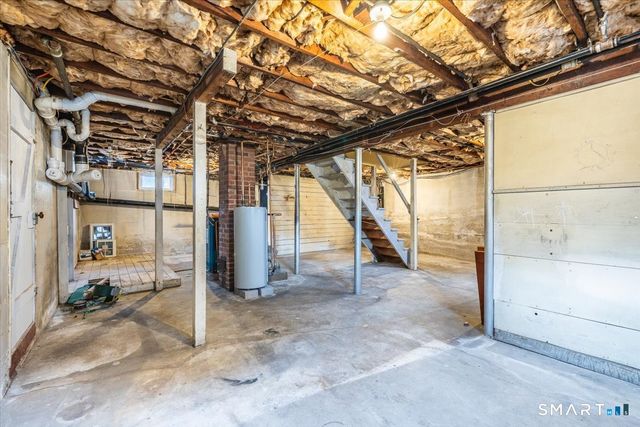 22 Avenue B, Beacon Falls, CT 06403