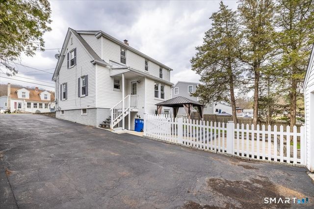 22 Avenue B, Beacon Falls, CT 06403