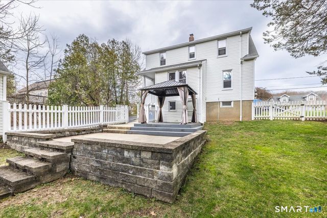 22 Avenue B, Beacon Falls, CT 06403