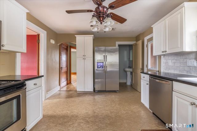 22 Avenue B, Beacon Falls, CT 06403