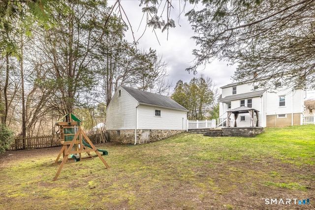 22 Avenue B, Beacon Falls, CT 06403