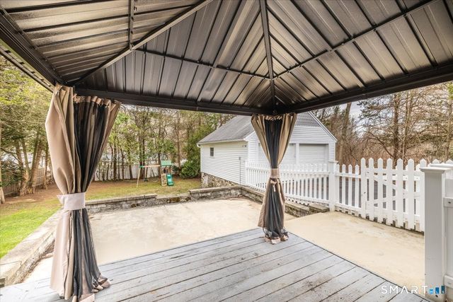 22 Avenue B, Beacon Falls, CT 06403