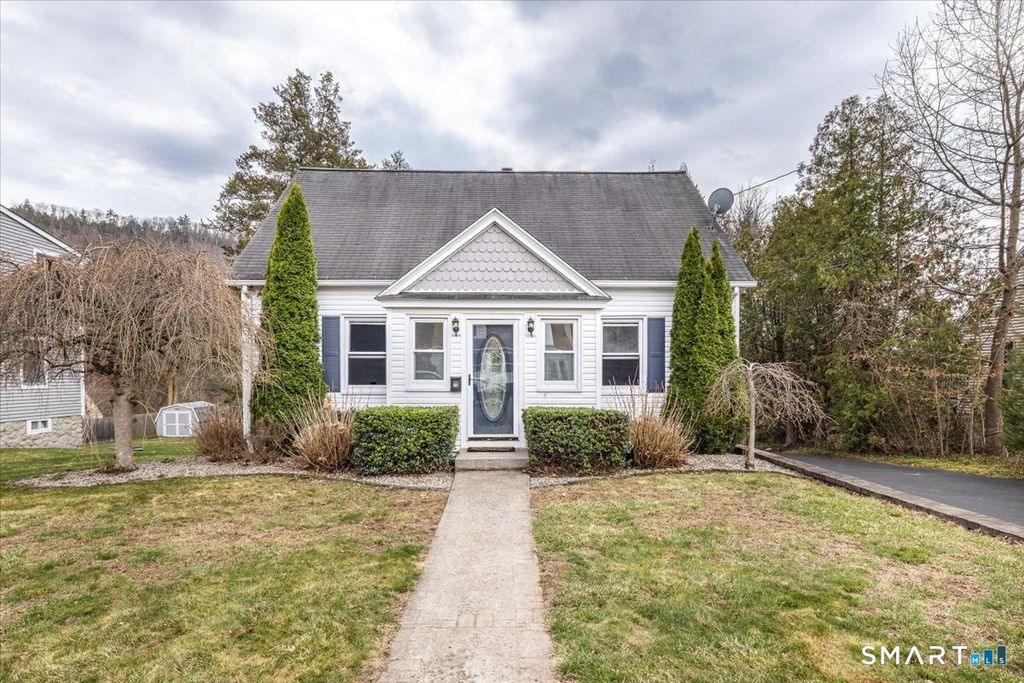 22 Avenue B, Beacon Falls, CT 06403