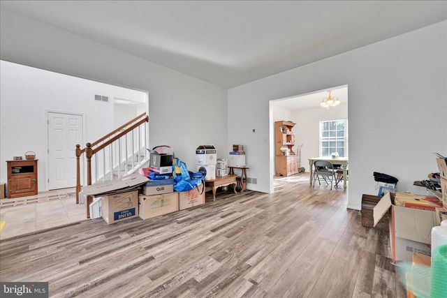 228 LONGVIEW DR, Reading, PA 19608