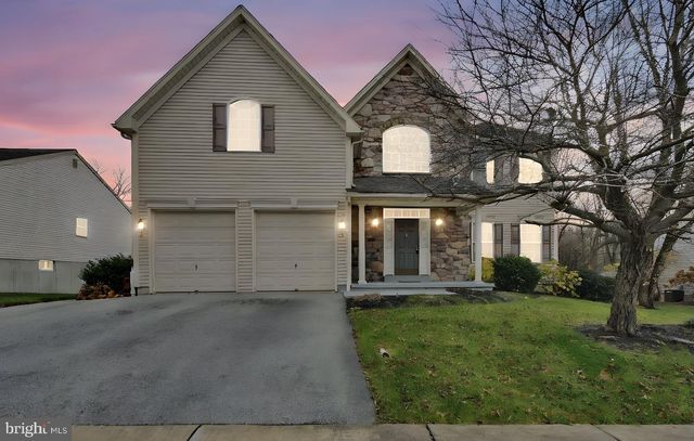 228 LONGVIEW DR, Reading, PA 19608