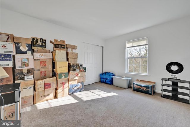 228 LONGVIEW DR, Reading, PA 19608