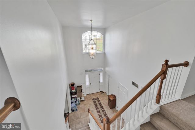 228 LONGVIEW DR, Reading, PA 19608