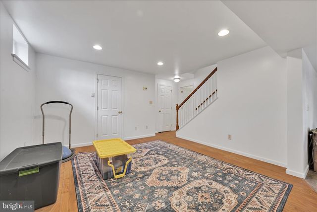 228 LONGVIEW DR, Reading, PA 19608