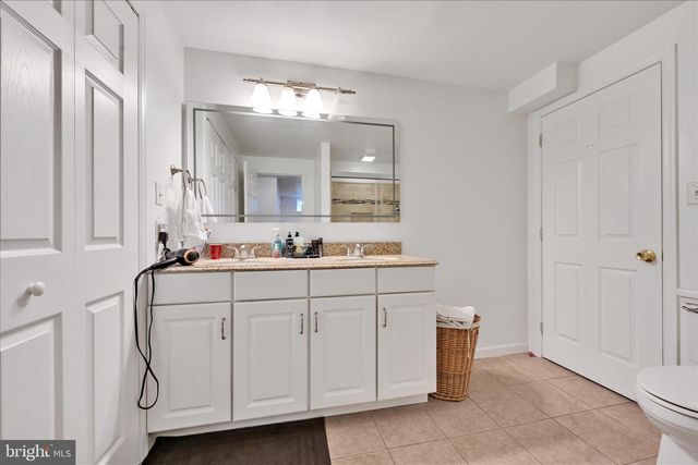 228 LONGVIEW DR, Reading, PA 19608