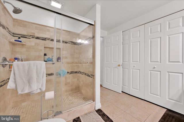 228 LONGVIEW DR, Reading, PA 19608