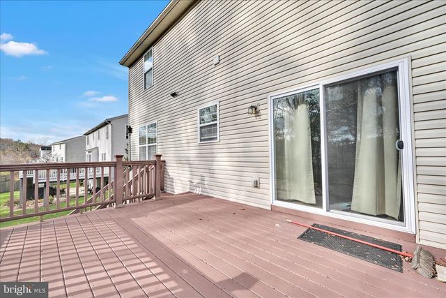 228 LONGVIEW DR, Reading, PA 19608