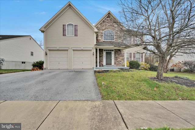 228 LONGVIEW DR, Reading, PA 19608