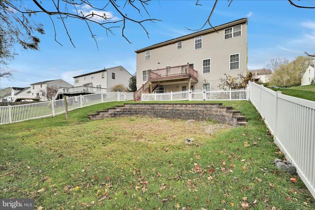 228 LONGVIEW DR, Reading, PA 19608