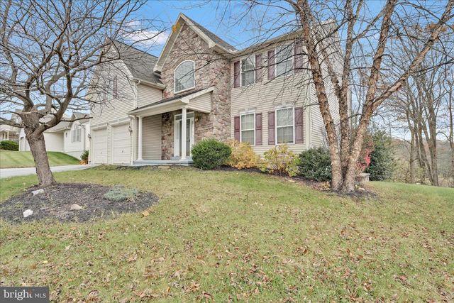 228 LONGVIEW DR, Reading, PA 19608