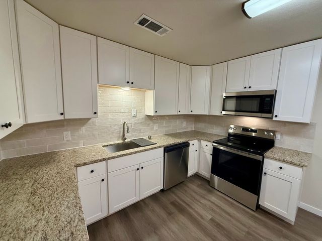 133 Gordon Drive, Azle, TX 76020