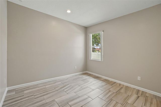 2736 W SPRUCE STREET, Tampa, FL 33607