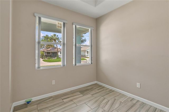 2736 W SPRUCE STREET, Tampa, FL 33607