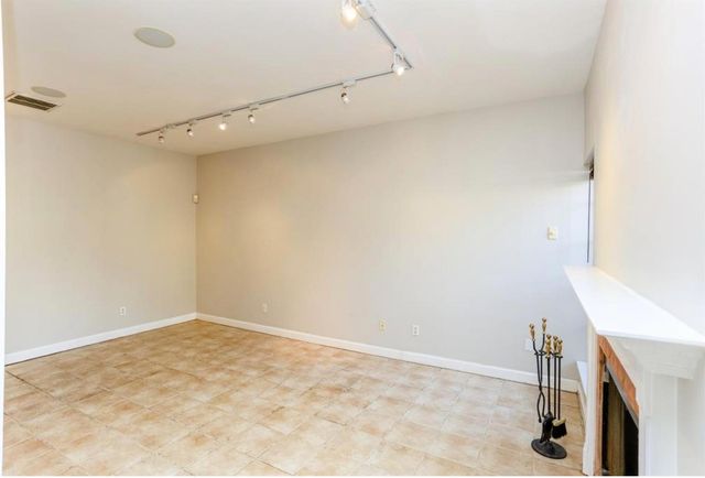 4930 Feagan Street 4, Houston, TX 77007