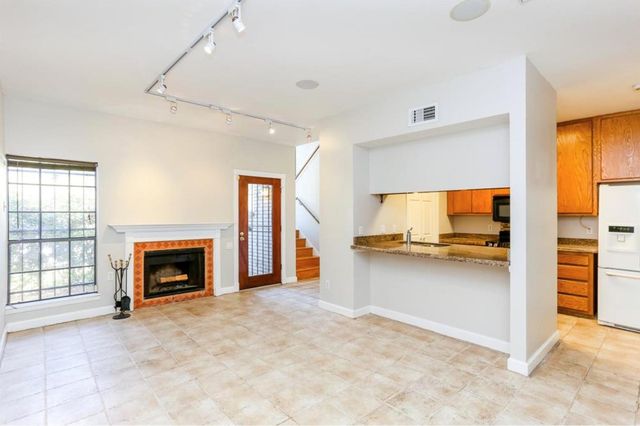 4930 Feagan Street 4, Houston, TX 77007