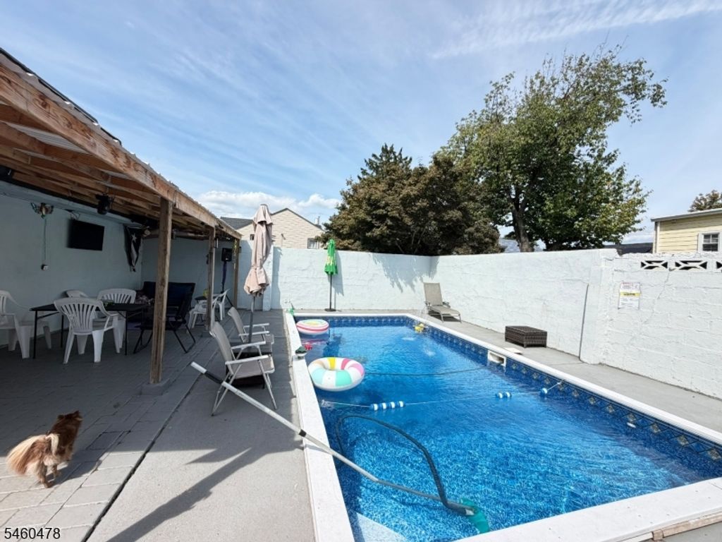 865 Birch St, Perth Amboy City, NJ 08861 — photo 3