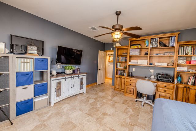 2779 Canyon Wren Loop, Graford, TX 76449