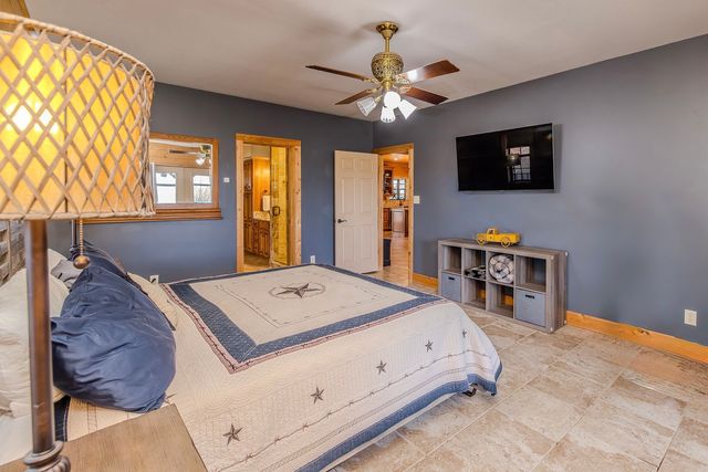 2779 Canyon Wren Loop, Graford, TX 76449