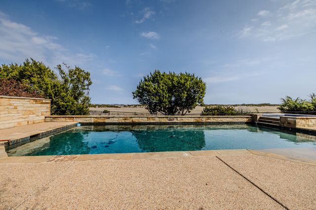 2779 Canyon Wren Loop, Graford, TX 76449