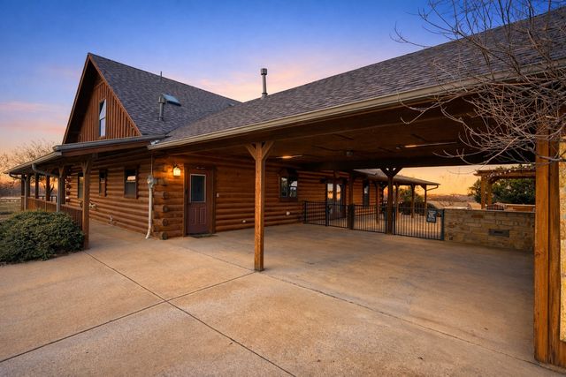 2779 Canyon Wren Loop, Graford, TX 76449