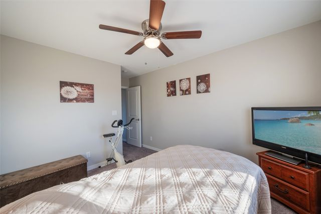 290 Amberwood Drive, Pleasant Hill, IA 50327