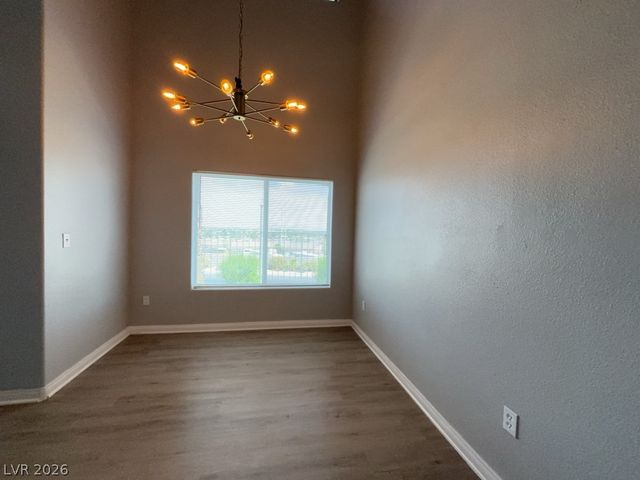 4915 East Russell Road 115, Las Vegas, NV 89120