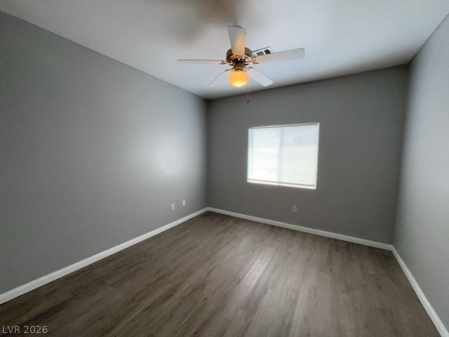 4915 East Russell Road 115, Las Vegas, NV 89120