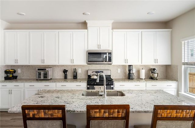 7767 Richmond Trail, Fairburn, GA 30213