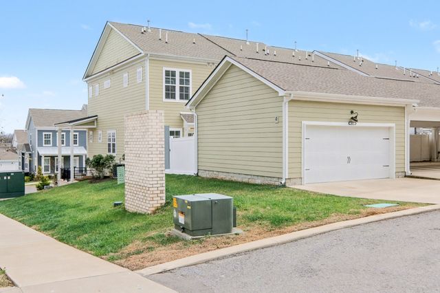 861 Westcott Ln, Antioch, TN 37013