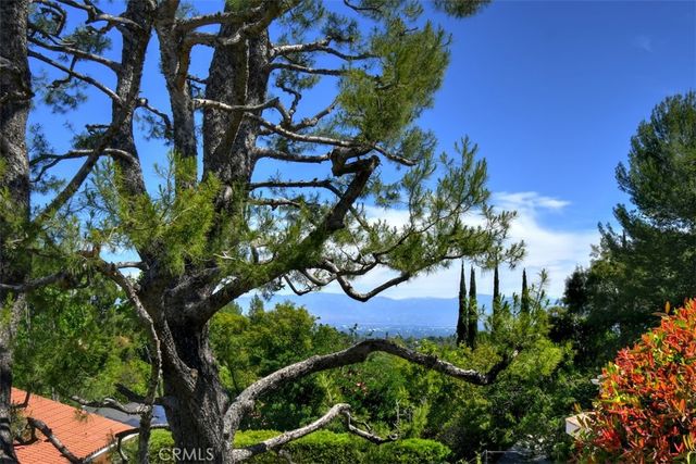 19970 Greenbriar Drive, Tarzana, CA 91356