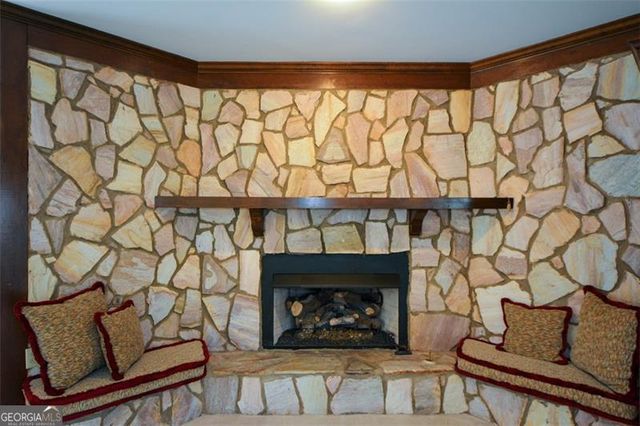 6085 Wellington Court, Cumming, GA 30040