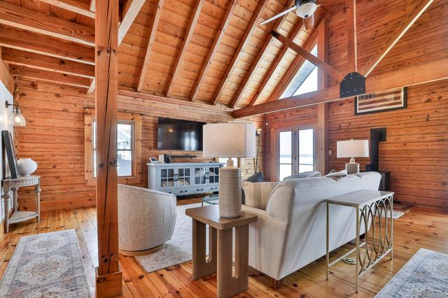 36 Broadview Drive, Sanbornton, NH 03269